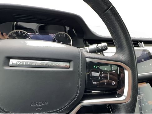 Used 2023 Land Rover Range Rover Evoque R-Dynamic SE AWD/4WD image 40