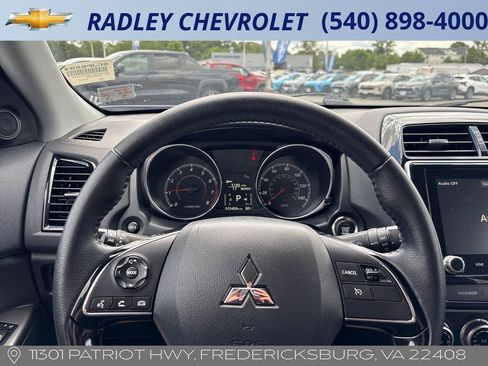 Used 2025 Mitsubishi Outlander Sport AWD image 11