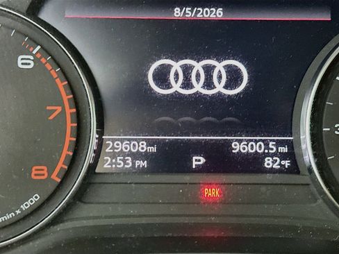 Used 2023 Audi Q5 2.0T Premium w/ Convenience Package AWD/4WD image 18