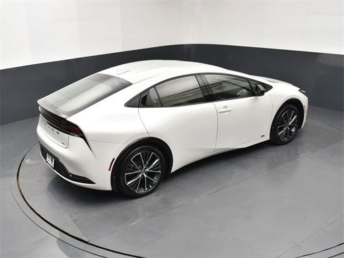 Used 2024 Toyota Prius Limited image 18