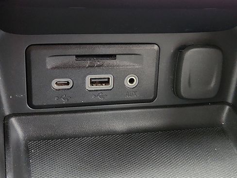 Used 2020 GMC Terrain SLT image 21