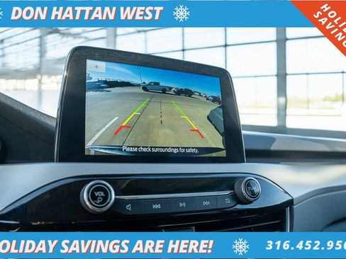 Used 2022 Ford Escape SE w/ Cold Weather Package image 8