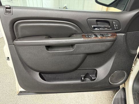 Used 2012 GMC Yukon XL Denali image 24