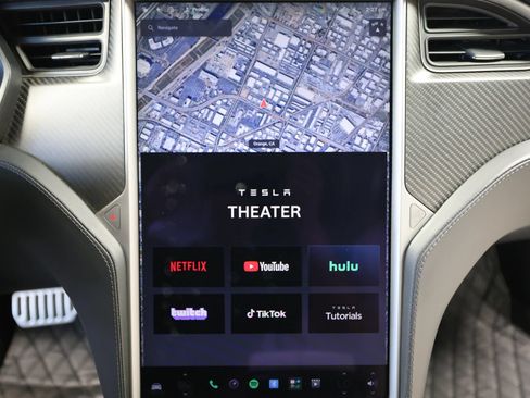 Used 2018 Tesla Model S 100D AWD/4WD image 69