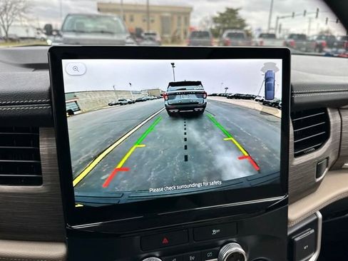 Certified 2022 Ford Expedition Limited image 23