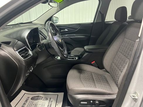 Used 2022 Chevrolet Equinox LT image 5