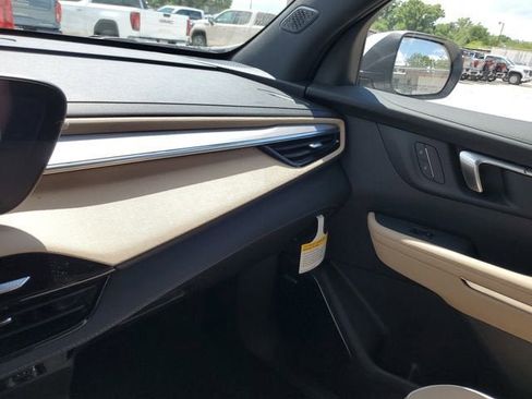 New 2026 Buick Enclave Preferred w/ Power Package FWD image 25