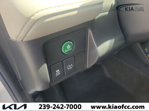 Used 2022 Honda HR-V LX image 26