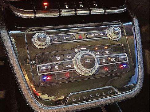 Used 2022 Lincoln Corsair FWD image 28