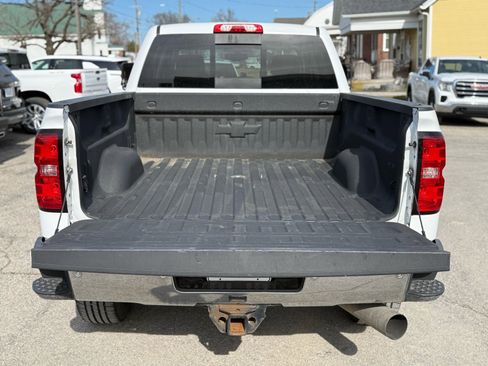 Used 2019 Chevrolet Silverado 2500 LTZ w/ Duramax Plus Package image 38
