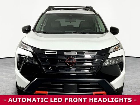 Certified 2025 Nissan Rogue SV AWD/4WD image 2