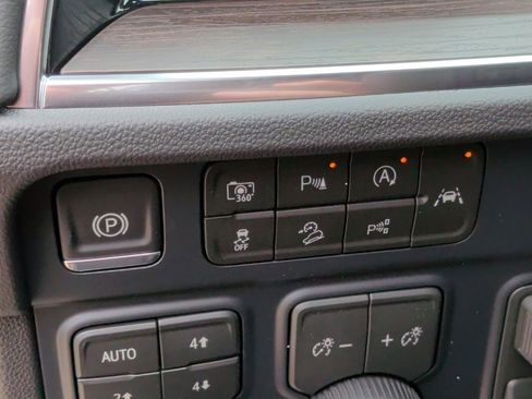 New 2026 Chevrolet Tahoe LT AWD/4WD image 16