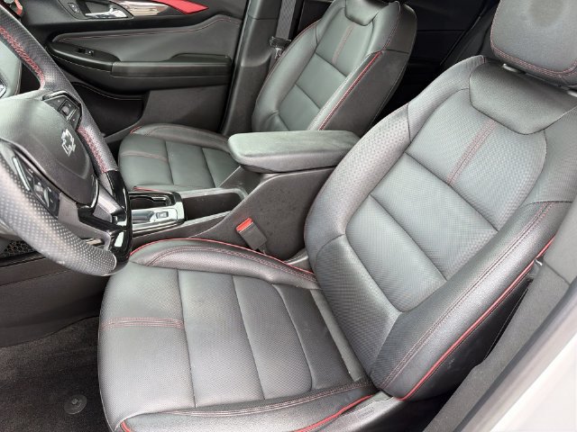 Used 2025 Chevrolet TrailBlazer RS w/ Convenience Package FWD image 33
