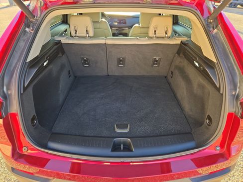 Certified 2023 Cadillac XT4 Luxury w/ Cold Weather Package image 12