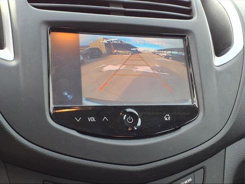 Used 2016 Chevrolet Trax LS image 17