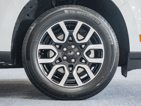 Certified 2024 Ford Maverick Lariat image 21