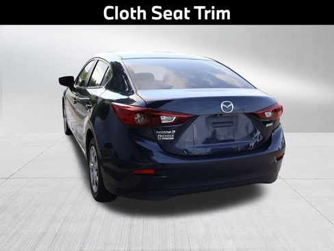 Used 2017 MAZDA MAZDA3 Sport FWD image 9