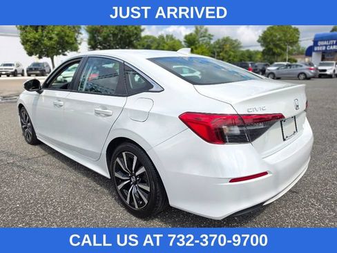 Used 2022 Honda Civic EX image 3