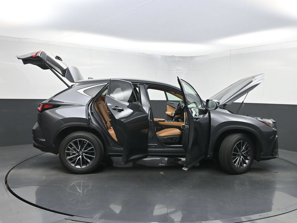 Used 2025 Lexus NX 250 FWD w/ Accessory Package (Z2) image 37