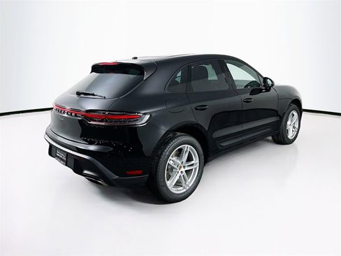 New 2026 Porsche Macan image 9