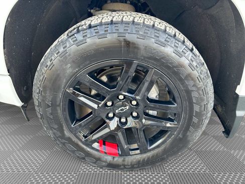 Certified 2024 Chevrolet Silverado 1500 RST w/ Redline Edition image 34