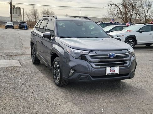 Used 2025 Subaru Forester Premium w/ Convenience Package #1 image 1