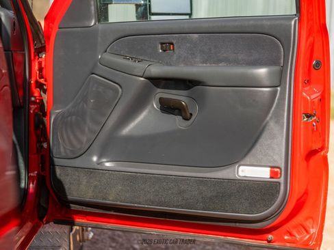 Used 2001 Chevrolet Silverado 3500 LS w/ Off-Road Skid Plate Pkg image 51