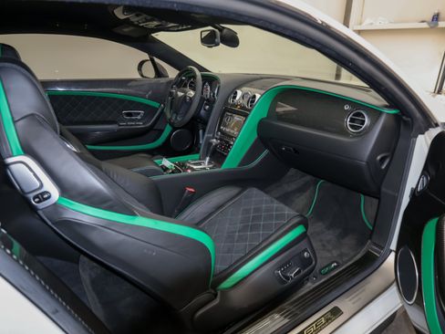 Used 2015 Bentley Continental GT3-R AWD/4WD image 22
