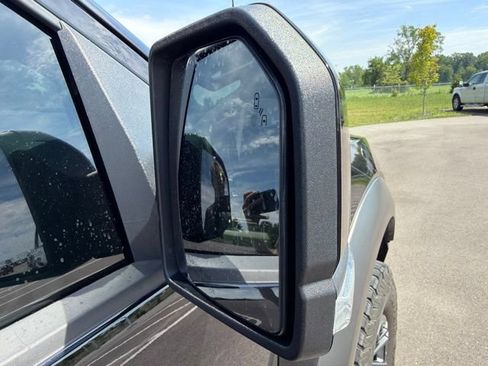 Used 2020 Ford F150 Raptor w/ Equipment Group 802A Luxury AWD/4WD image 6