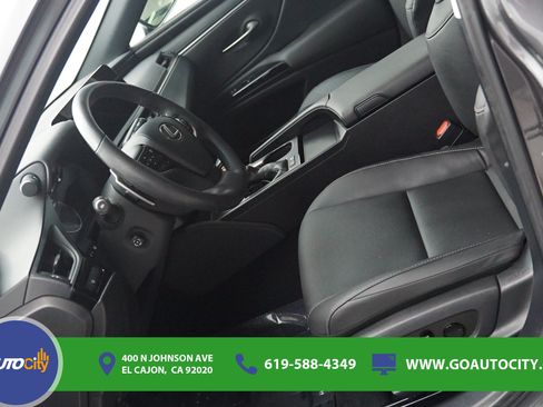 Used 2024 Lexus ES 300h w/ Premium Package FWD image 9