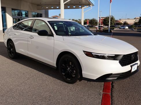 New 2026 Honda Accord SE image 3