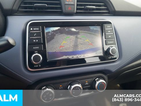 Used 2024 Nissan Versa SV FWD image 8