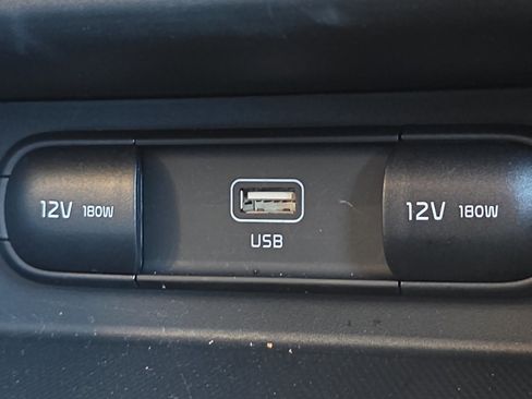 Certified 2025 Kia Seltos LX image 19