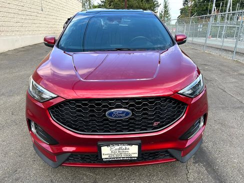 Used 2019 Ford Edge ST w/ Convenience Package image 2