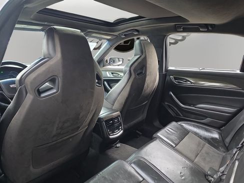 Used 2017 Cadillac CTS V w/ Luxury Package RWD image 13