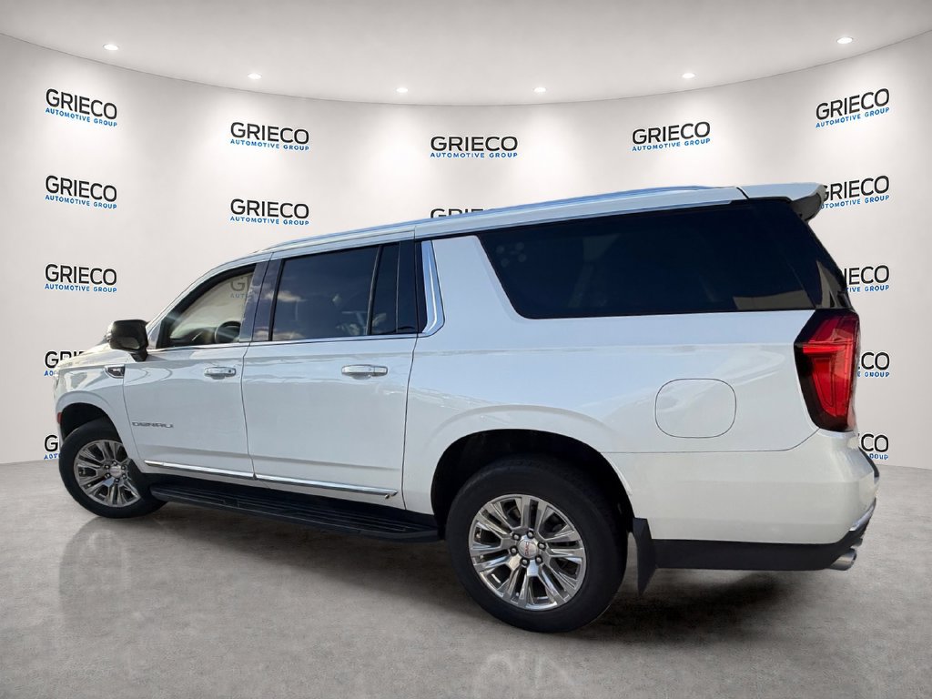 Used 2022 GMC Yukon XL Denali AWD/4WD image 5