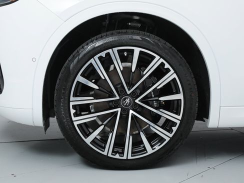 New 2025 Maserati Grecale Modena image 20