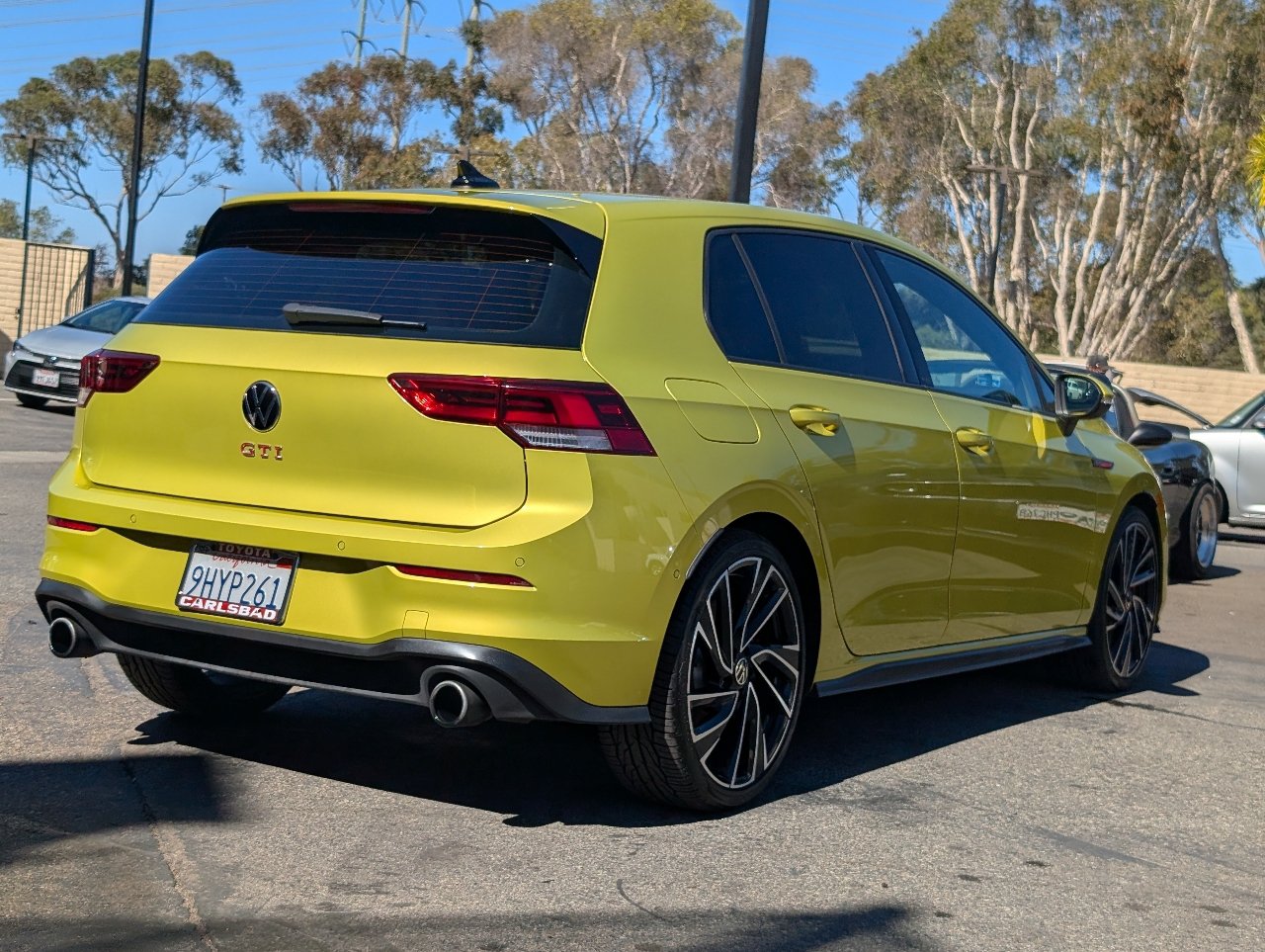 Used 2022 Volkswagen GTI Autobahn FWD image 13