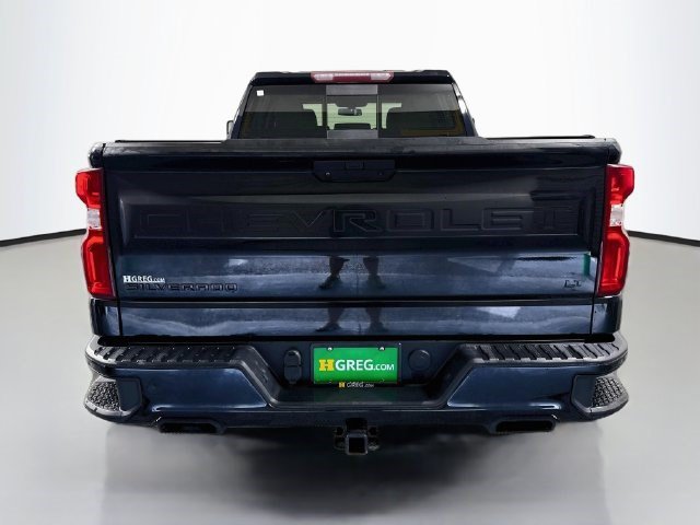 Used 2020 Chevrolet Silverado 1500 LT Trail Boss w/ Midnight Edition AWD/4WD image 8