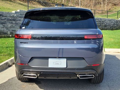 New 2026 Land Rover Range Rover Sport SE AWD/4WD image 7