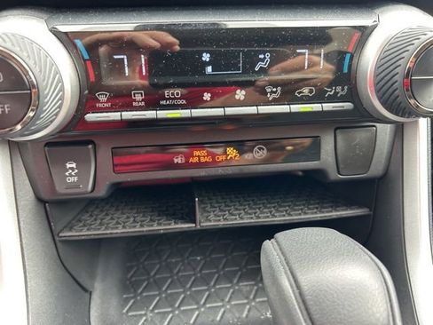 Used 2023 Toyota RAV4 AWD Hybrid image 15