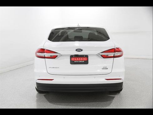 Certified 2020 Ford Fusion SE FWD image 21