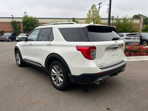 Used 2023 Ford Explorer Limited w/ Limited Technology Package AWD/4WD image 7