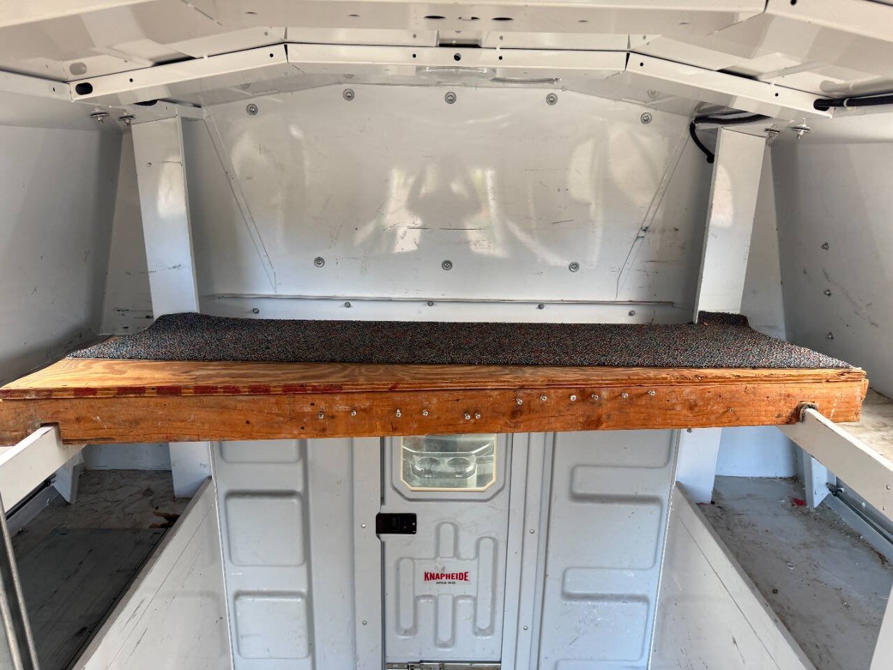 Used 2017 Ford E-350 and Econoline 350 Super Duty RWD image 15