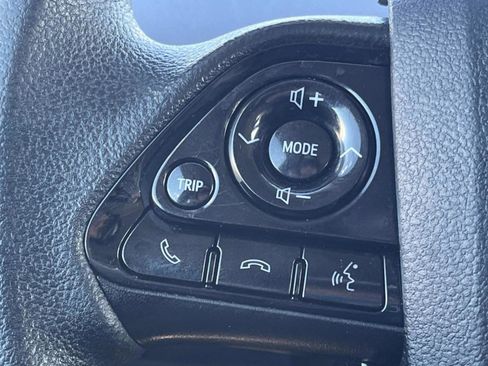 Used 2022 Toyota Prius L Eco image 32