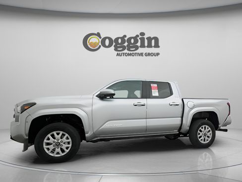 New 2026 Toyota Tacoma SR5 AWD/4WD image 6