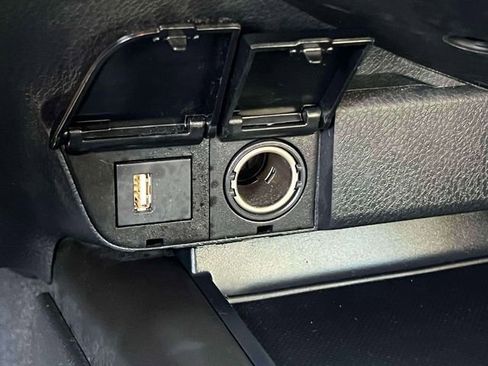 Certified 2023 Toyota Camry SE image 33