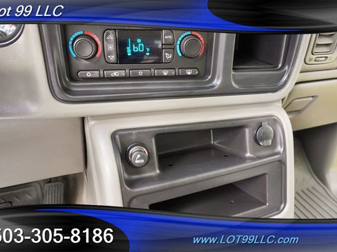 Used 2005 GMC Sierra 2500 SLT w/ Heavy-Duty Power Package AWD/4WD image 24