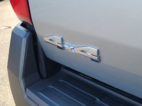 Certified 2025 Toyota Tacoma SR image 8