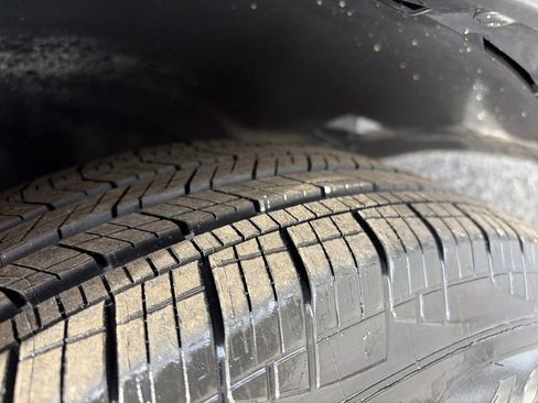 Certified 2022 Volkswagen Tiguan S image 29